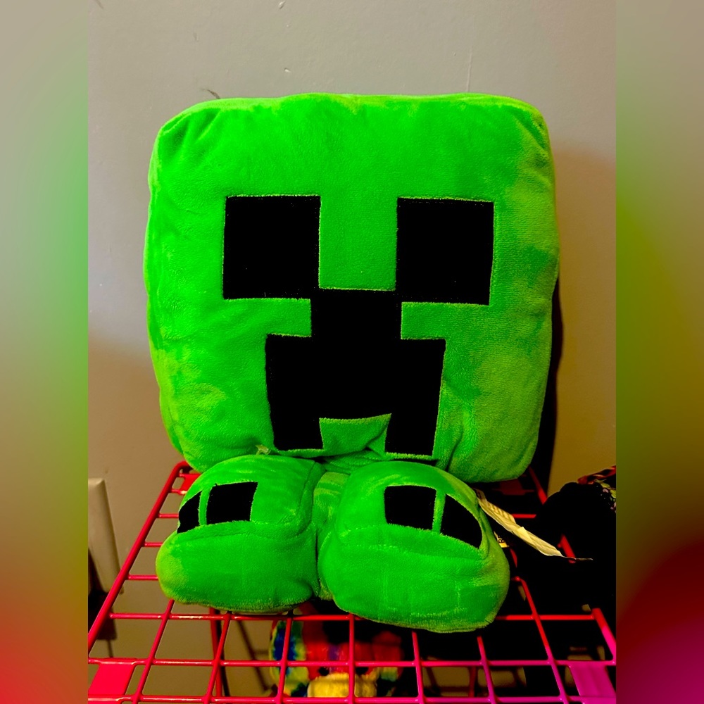 Minecraft creeper plush